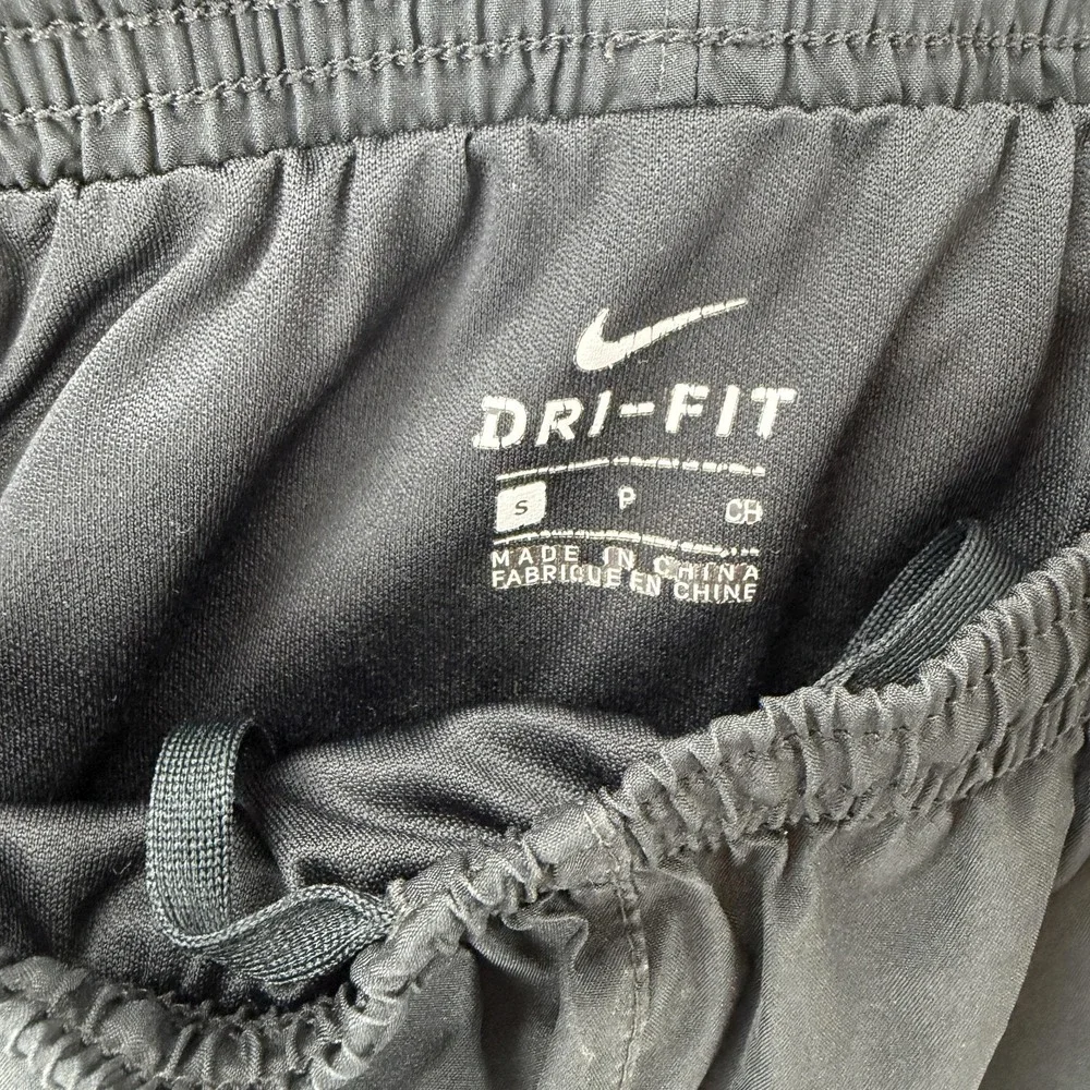 Nike Dri-FIT Shorts Womens Small Black Running Athletic Lined‎ 3 Inseam Pink